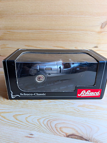 Schuco classic studio - studio, auto